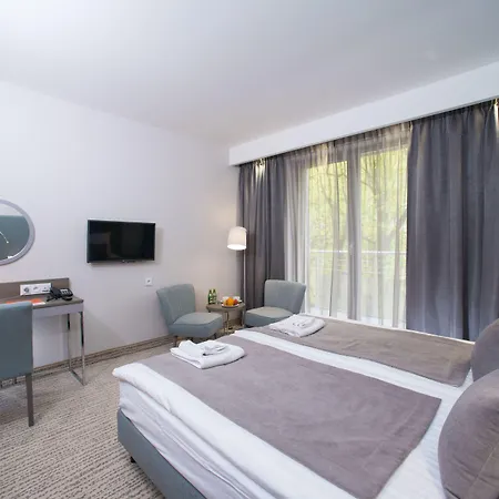 Отель Seapark Wellness & 3*