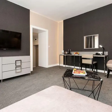 Seapark Wellness & 3*