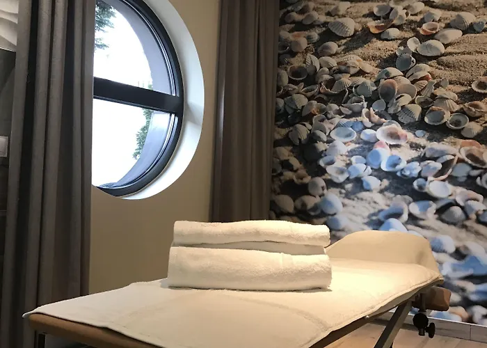 Seapark Wellness & 3*